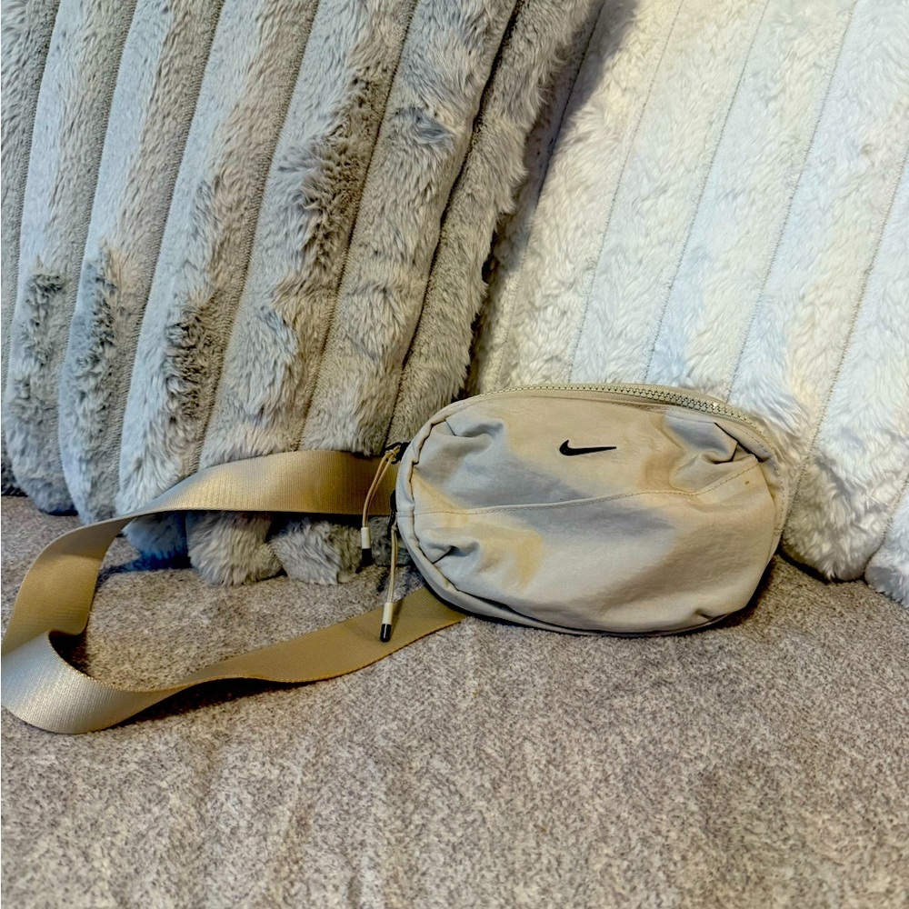 Nike crossbody bag